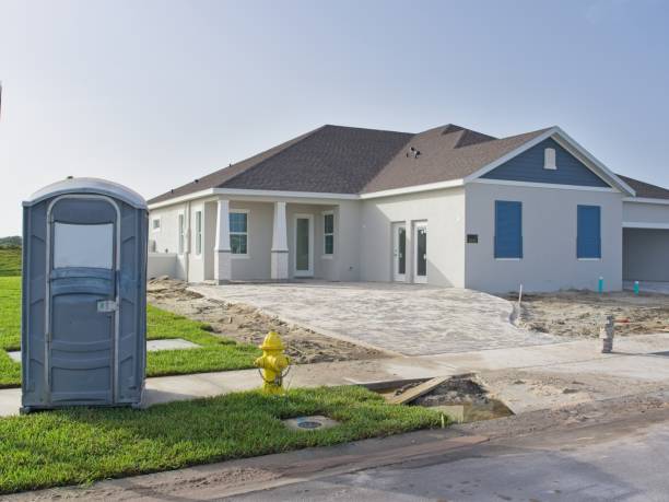 Best Luxury portable toilet rental  in Cambridge, IL