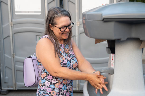 Best Porta potty rental for outdoor events  in Cambridge, IL